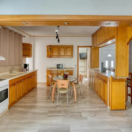 Azure Seaside Living - Lambi דירה העיירה קוס